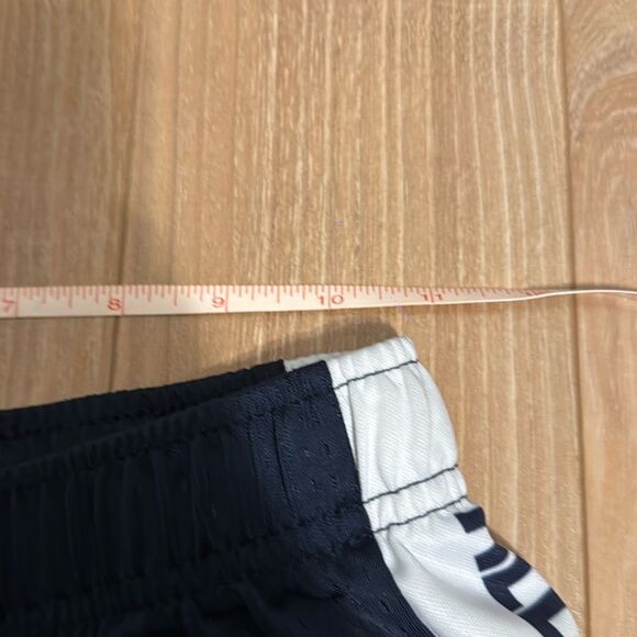 Converse boys basketball black shorts size large - Picture 5 of 8